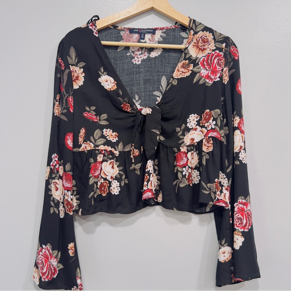 Floral bell sleeves coquette girl,‎ blouse size S